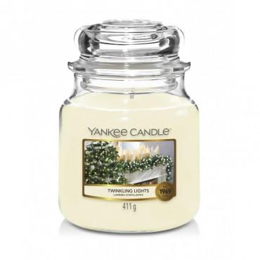 Średnia świeca Twinkling Lights Yankee Candle