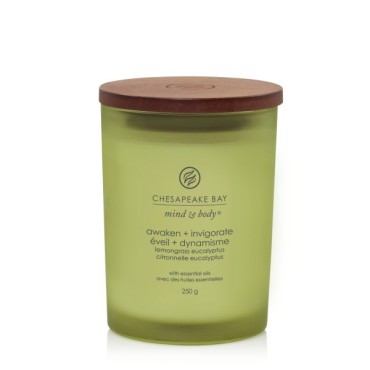 Średnia świeca Awaken & Invigorate (Lemongrass Eucalyptus) Chesapeake Bay Candle