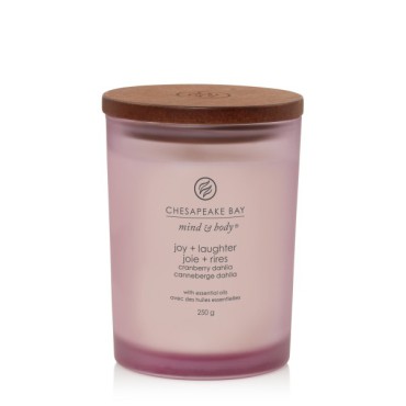Średnia świeca Joy & Laughter (Cranberry Dahlia) Chesapeake Bay Candle