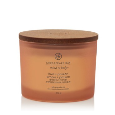Duża świeca z 3 knotami Love & Passion (Grapefruit Mango) Chesapeake Bay Candle