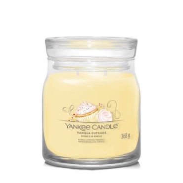 Średnia świeca Signature Vanilla Cupcake Yankee Candle