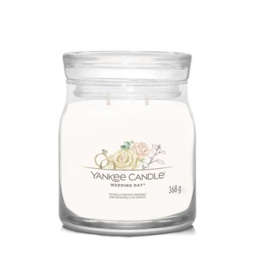 Średnia świeca Signature Wedding Day Yankee Candle
