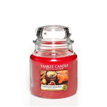 Średnia świeca Christmas Memories Yankee Candle