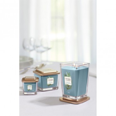 Elevation mała świeca Coastal Cypress Yankee Candle