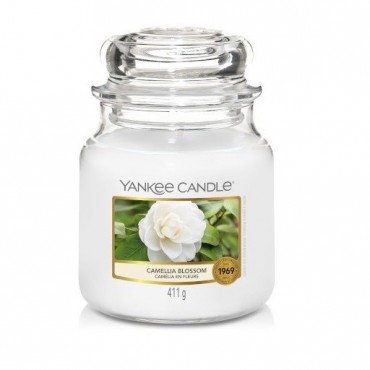 Średnia świeca Camellia Blossom Yankee Candle