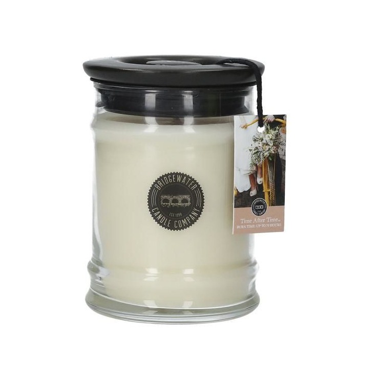 Świeca zapachowa Time After Time 524g Bridgewater Candle Świeca zapachowa Time After Time 524g Bridgewater Candle