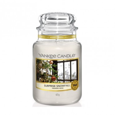 Duża świeca Surprise Snowfall Yankee Candle