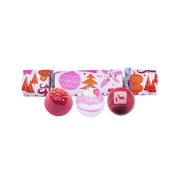 Zestaw upominkowy w kształcie cukierka We Wish You a Rosy Christmas Bomb Cosmetics Zestaw upominkowy w kształcie cukierka We Wish You a Rosy Christmas Bomb Cosmetics